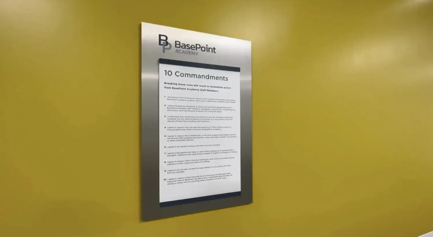 basepoint-academy-arlington-yellow-therapy-room-10-commandments