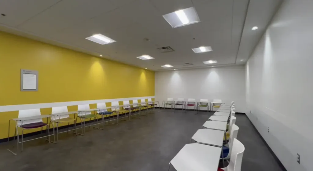 basepoint-academy-arlington-yellow-therapy-room-angle