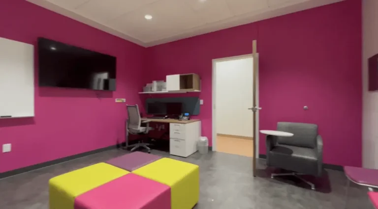 basepoint-academy-mckinney-pink-therapy-room