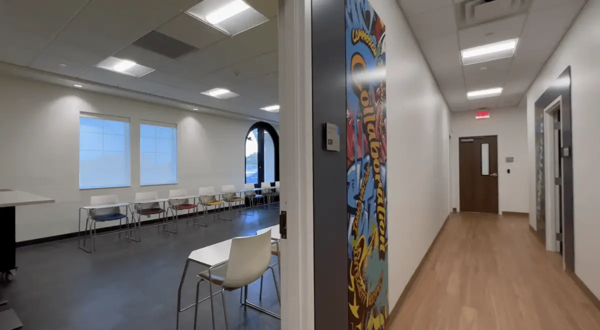 basepoint-academy-mckinney-white-therapy-room-entrance