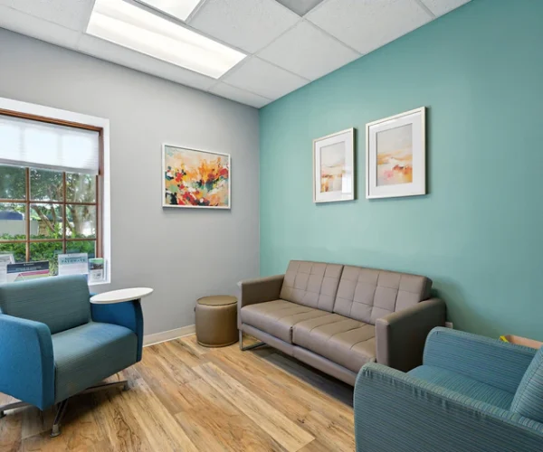 teen therapy room with couches and chairs