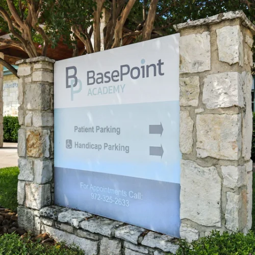 basepoint-academy-forney-teen-mental-health-facility-parking-sign