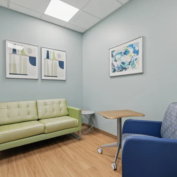 basepoint-academy-frisco-teen-mental-health-facility-individual-therapy-room-with-chair
